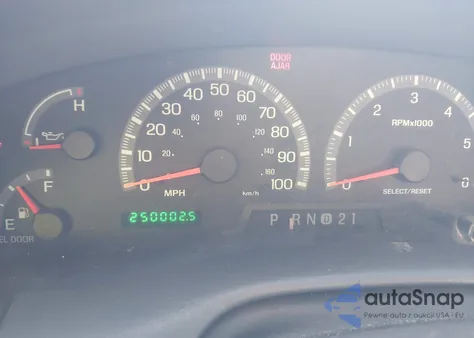 2002 Ford F-150 Xl/Xlt z USA, uszkodzony, nr VIN 2FTRX17282CA53167